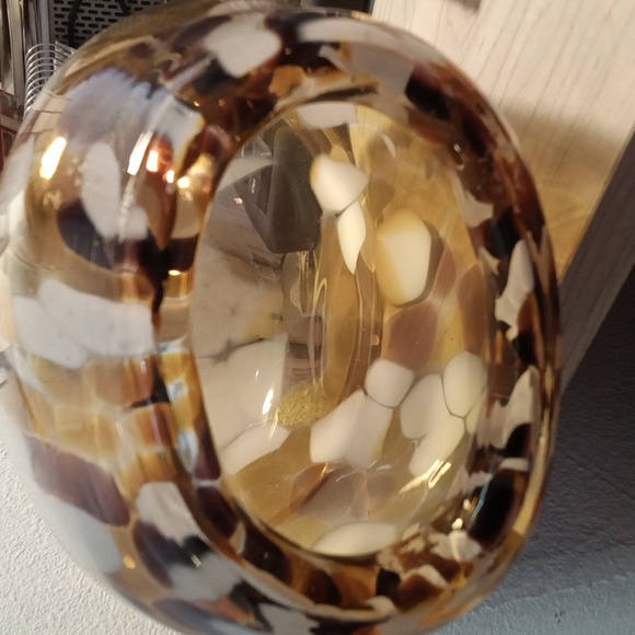 #755 Hand Blown Vase - Picture 3 of 3